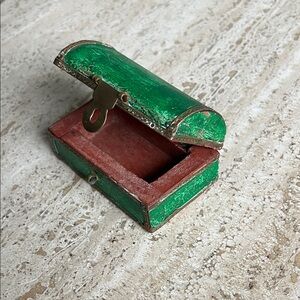 Green Treasure Chest Decorative Trinket Box